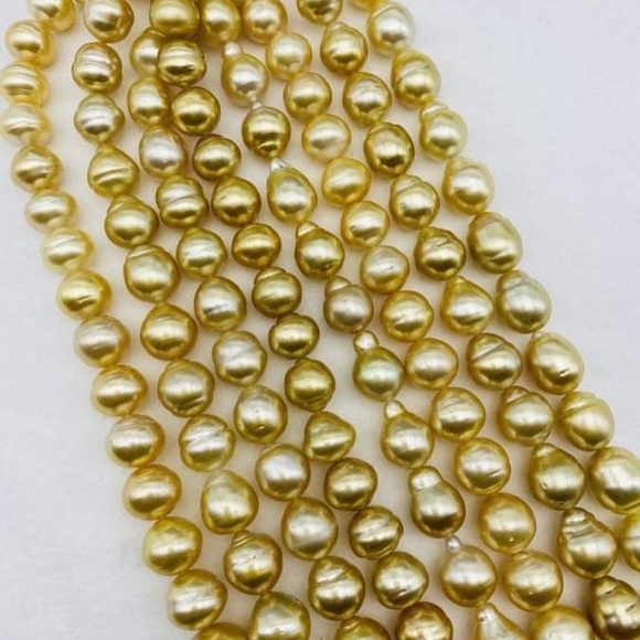 A bunch of beautiful South Sea pearls…
I like them so much, and you? - Picture 5 of 10